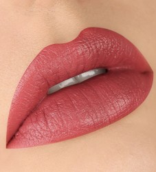 74_315-guby-glam-look