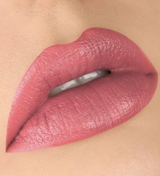74_332-guby-glam-look