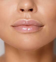 luxvisage-220224-1_7760_3